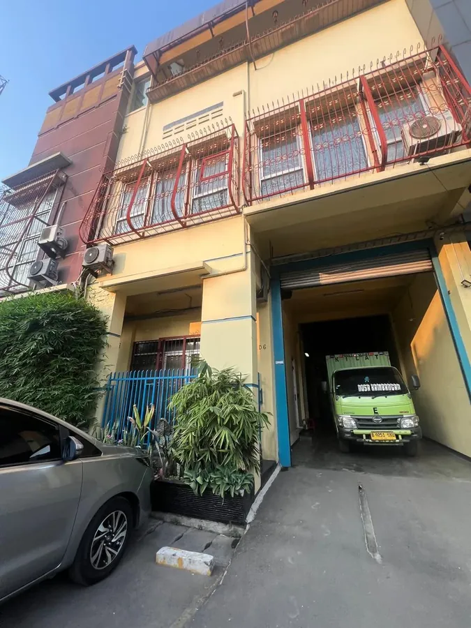 Kantor Pusat — PT. Naga Lintas Wahid — area operasional Naga Lintas Wahid